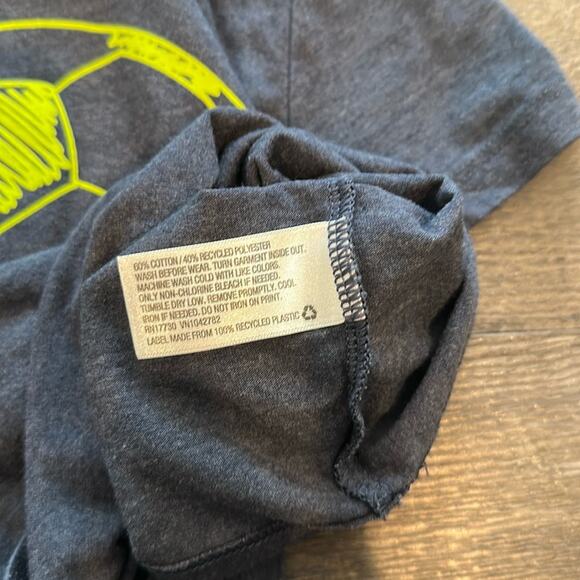 Cat & Jack BUNDLE (4) Boy’s XS 4/5 T-Shirts - Picture 4 of 14